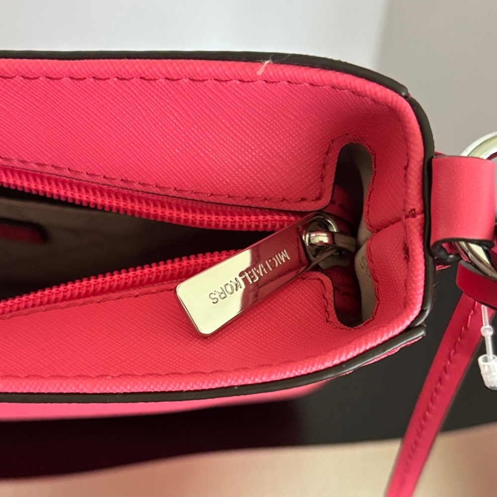 ☀️Michael Michael Kors Jet Set small Travel Crossbody Bag Hibiscus With Dust Bag - Picture 7 of 12